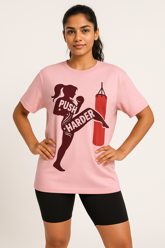 Push Harder – Women’s Oversized Fitness T-Shirt (Light Pink)